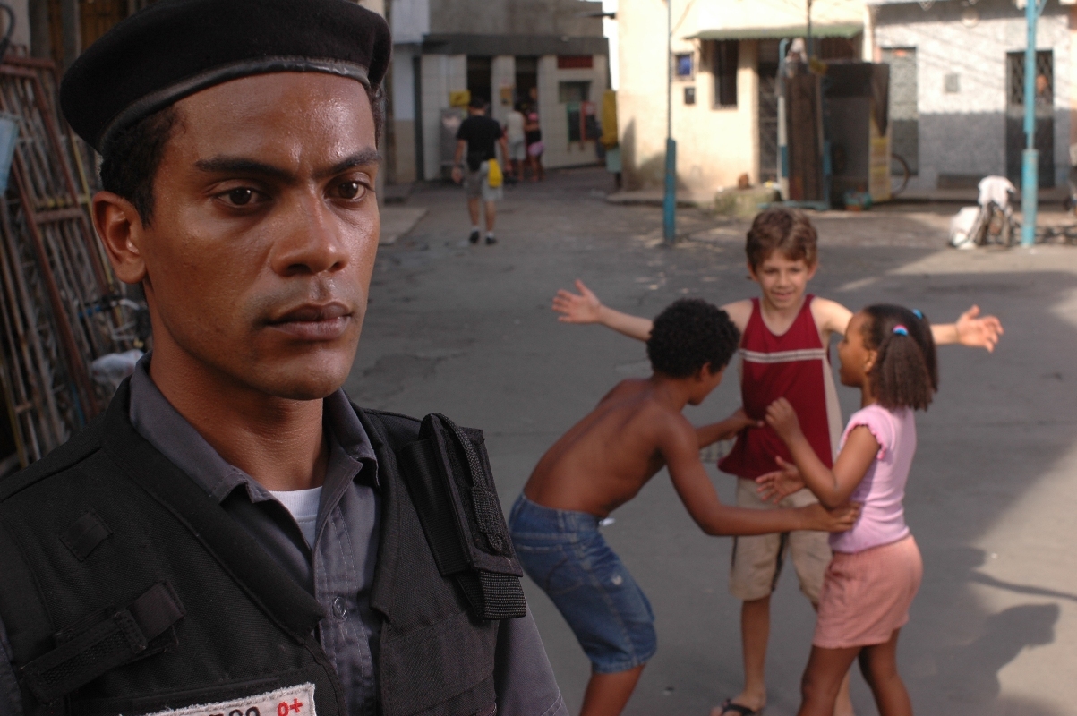 5 x Favela: Now By Ourselves. 2010. Brazil. Directed by Cacau Amaral, Rodrigo Felha, Luciano Vidigal, Cadu Barcellos, Luciana Bezerra, Manaíra Carneiro, Wagner Novais