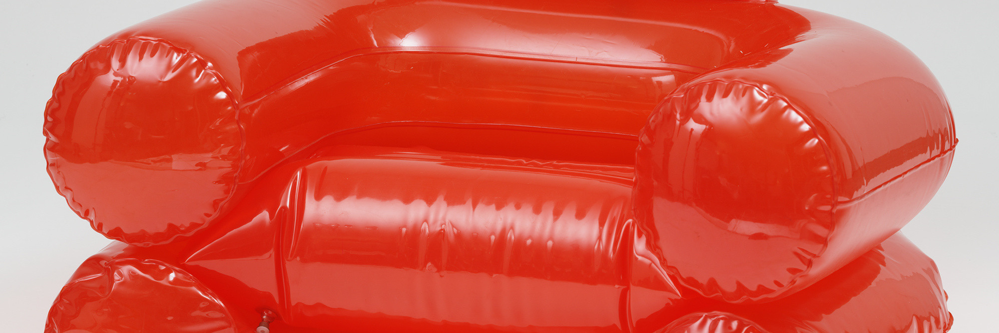 Paolo Lomazzi, Donato D’Urbino, and Jonathan De Pas. Blow Inflatable Armchair. 1967. PVC plastic. Manufactured by Zanotta S.p.A., Italy. The Museum of Modern Art, New York. Gift of the manufacturer