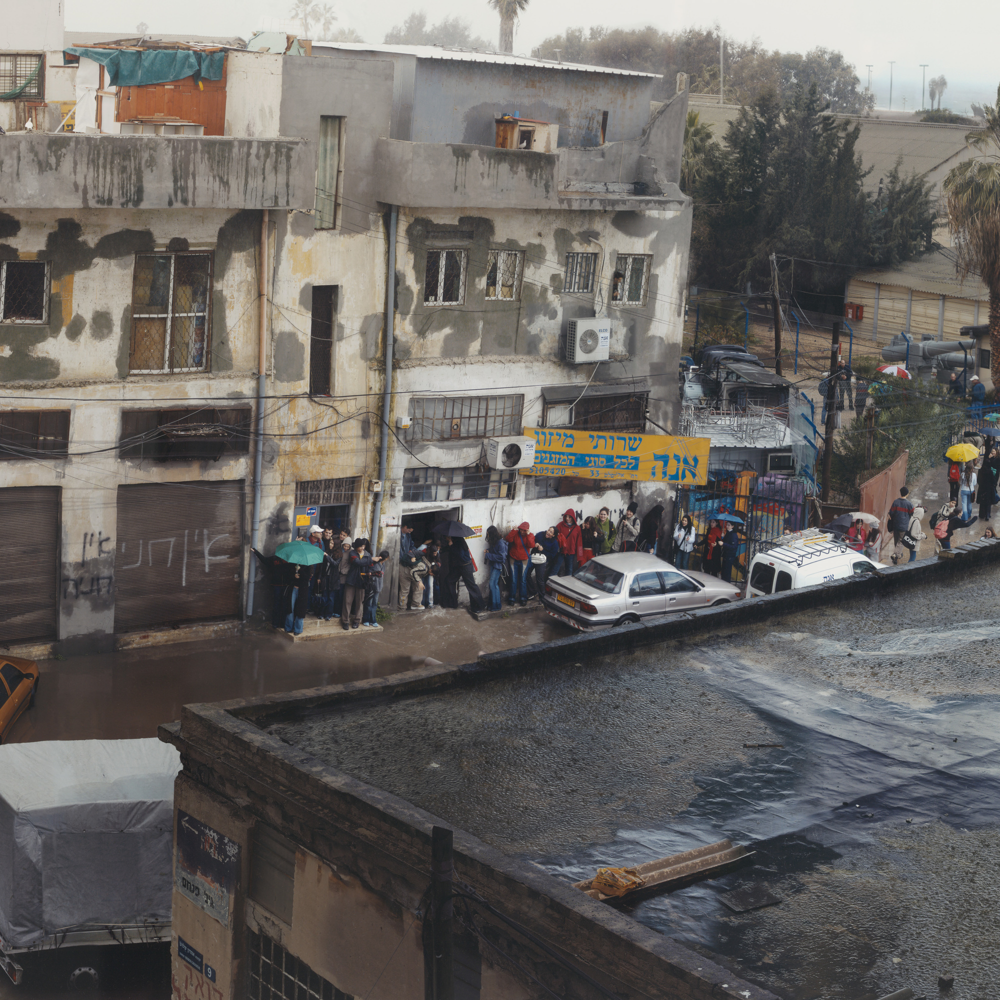 Barry Frydlender. Flood. 2003. Chromogenic color print. Acquired through the generosity of Harriette Levine. © 2016 Barry Frydlender