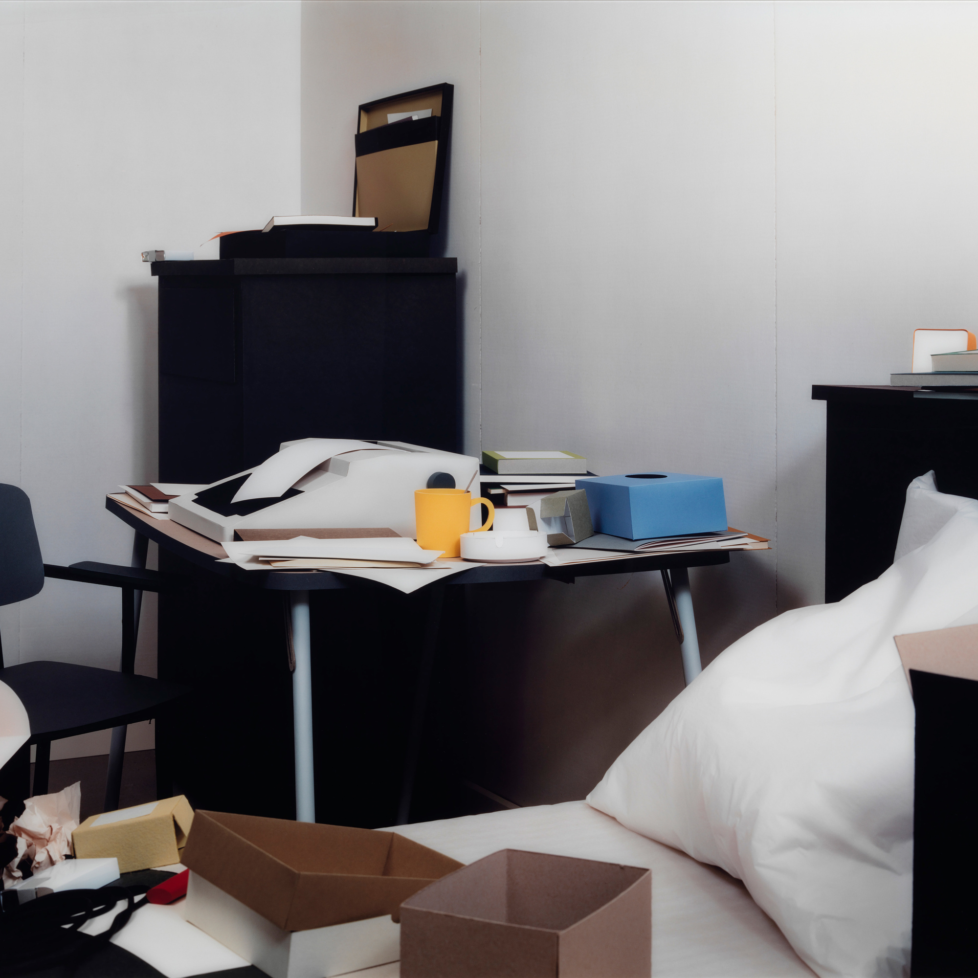 Thomas Demand. Room (Zimmer). 1996. Chromogenic color print. 67 3/4″ × 7′ 7 3/8″ (172 × 232 cm). The Museum of Modern Art, New York. Gift of the Nina W. Werblow Charitable Trust. © 2005 Thomas Demand