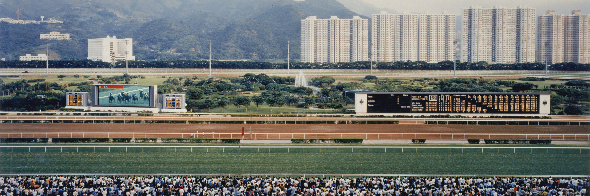 Andreas Gursky. Sha Tin. 1994. Chromogenic color print, 70 7/8 × 92 1/2″ (180 × 235 cm). Horace W. Goldsmith Fund through Robert B. Menschel. © 2016 Artists Rights Society (ARS), New York / VG Bild-Kunst, Bonn