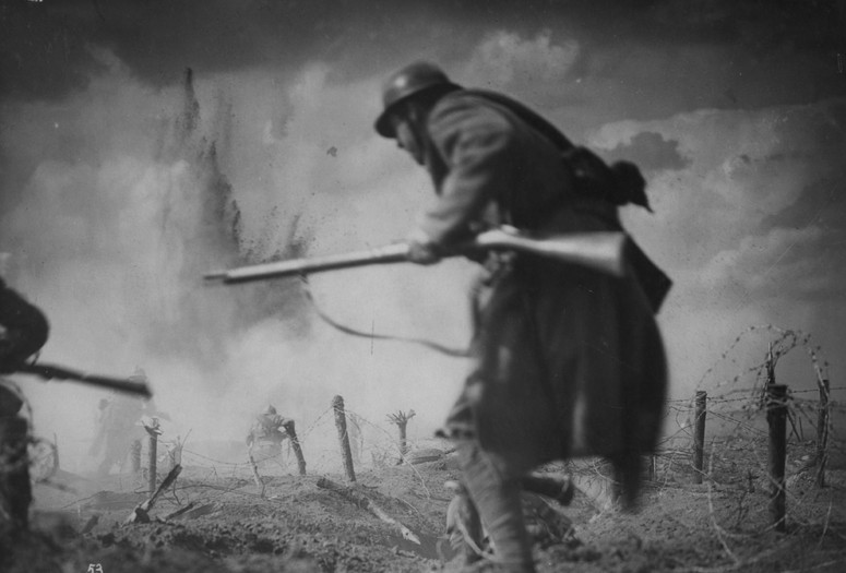 Westfront 1918: Vier von der Infanterie. 1930. Germany. Directed by G. W. Pabst. Courtesy Deutsche Kinemathek - Museum für Film und Fernsehen