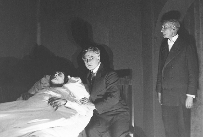 Der Gang in die Nacht (The Dark Road). 1921. Germany. Directed by F. W. Murnau. Courtesy Munich Film Museum