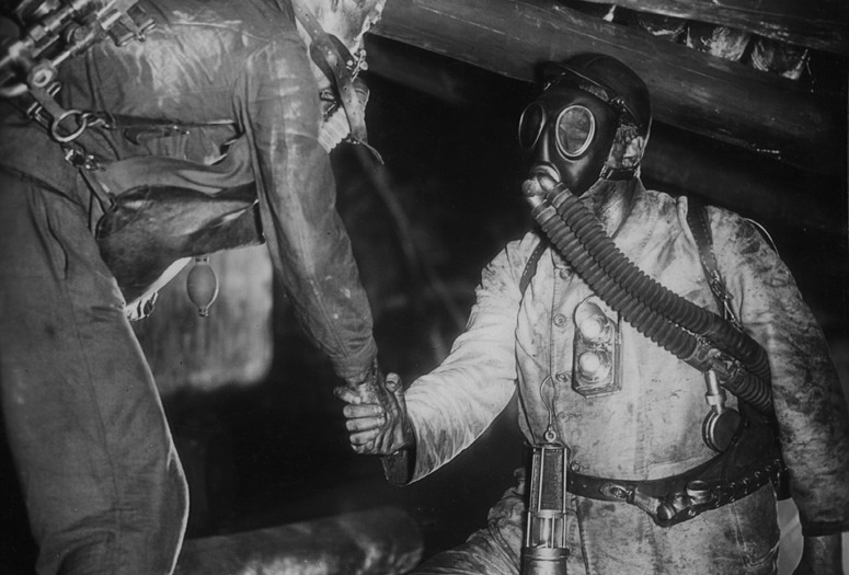 Kameradschaft (Comradeship). 1931. Germany/France. Directed by G. W. Pabst. Courtesy Deutsche Kinemathek - Museum für Film und Fernsehen