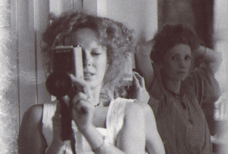 Delphine & Carole. 2019. France/Switzerland. Directed by Callisto McNulty. Courtesy MPM Film.