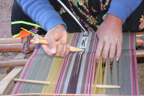 Telar horizontal, Comunidad de Ch´uñu Ch´uñuni, Provincia de Tapacarí, Departamento de Cochabamba, 2013