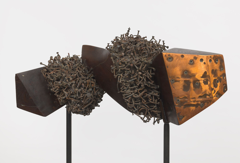 Jack Whitten. The Afro American Thunderbolt. 1983/1984. Black mulberry wood with copper plate and nails. © Jack Whitten Estate. Courtesy the Estate and Hauser & Wirth. Photo: Genevieve Hanson
