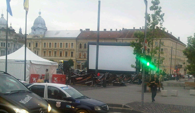 Inflatable screen in Cluj's main square