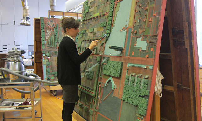 The model was oriented vertically to facilitate access to the center