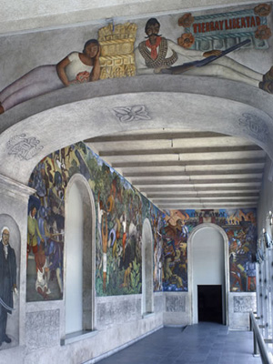Overall view of Palacio de Cortés