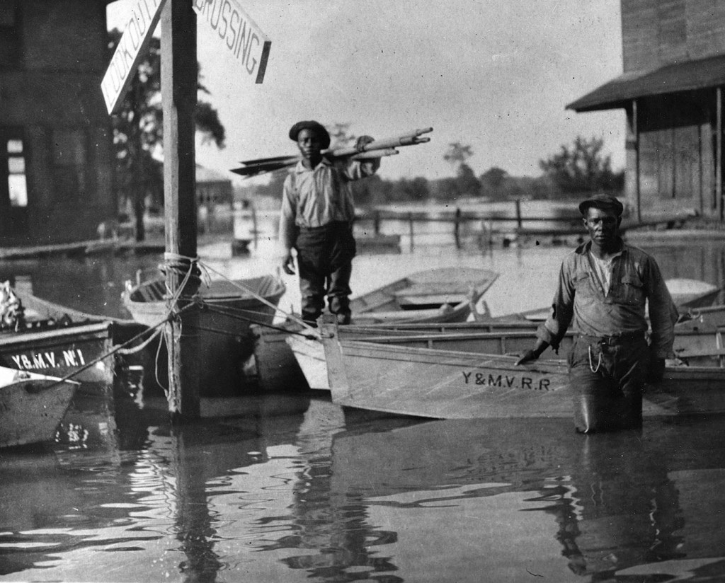 1927 mississippi flood The great mississippi flood of 1927 was the most destructive flood in united states history this flood extended across illinois, indiana, missouri, kentucky, texas, oklahoma, kansas, tennessee, arkansas, mississippi, and louisiana. 1927 mississippi flood The great mississippi flood of 1927 was the most destructive flood in united states history this flood extended across illinois, indiana, missouri, kentucky, texas, oklahoma, kansas, tennessee, arkansas, mississippi, and louisiana.