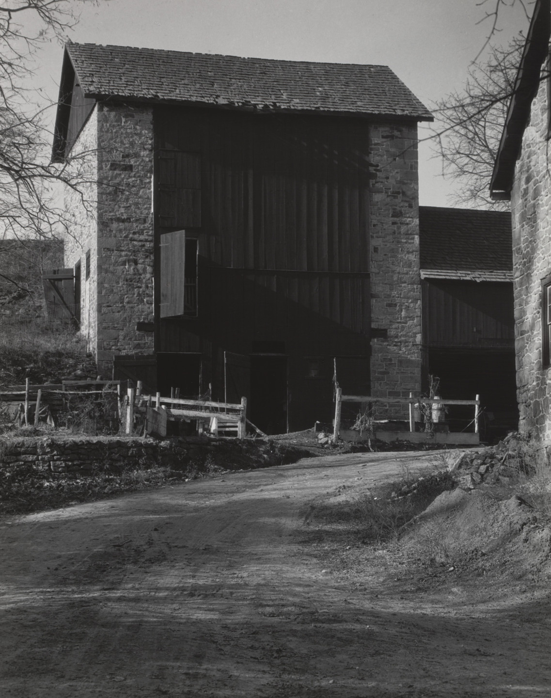 Charles Sheeler. Bucks County Barn. 1914-17