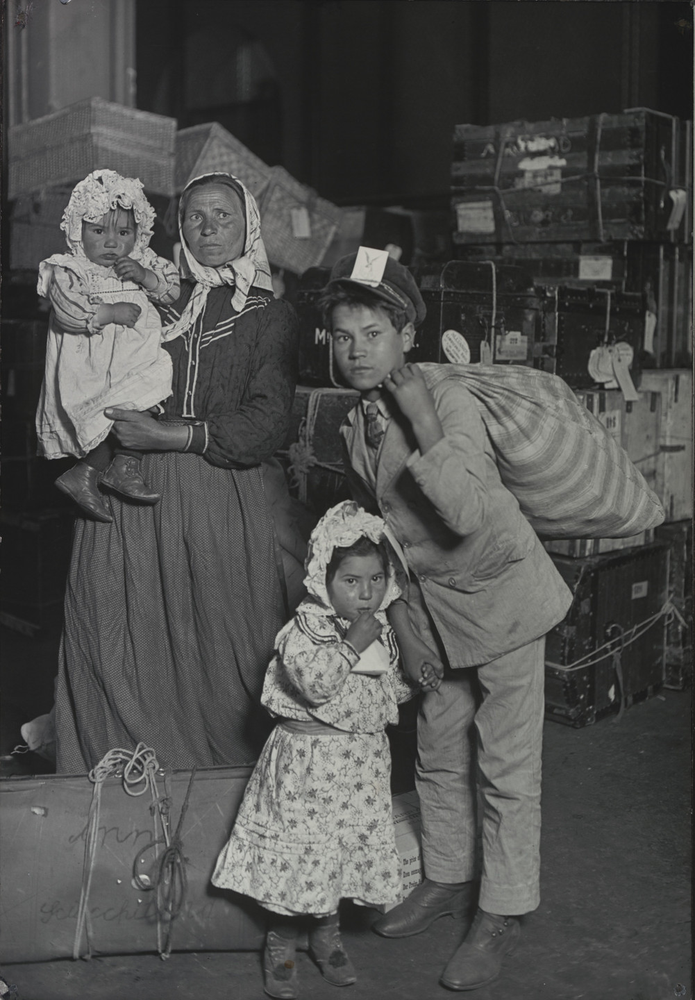 Lewis Wickes Hine. Slavic Group, Ellis Island. 1905