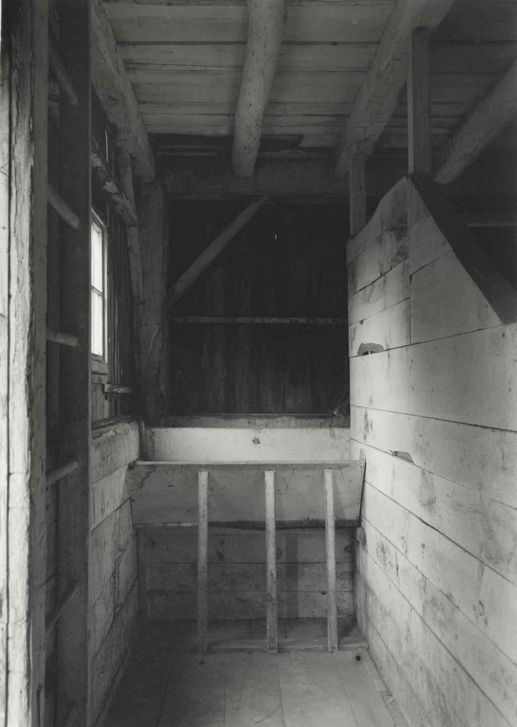 John Szarkowski. Mr. Bristol&#39;s Barn 28. c. 1990
