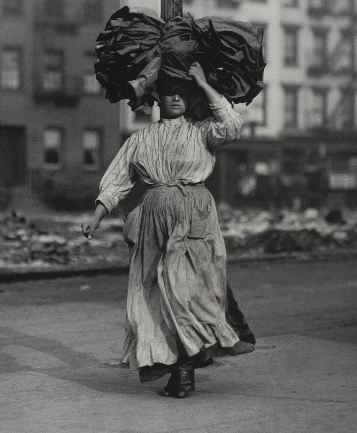 Lewis Wickes Hine. On the Bowery, New York City. 1909