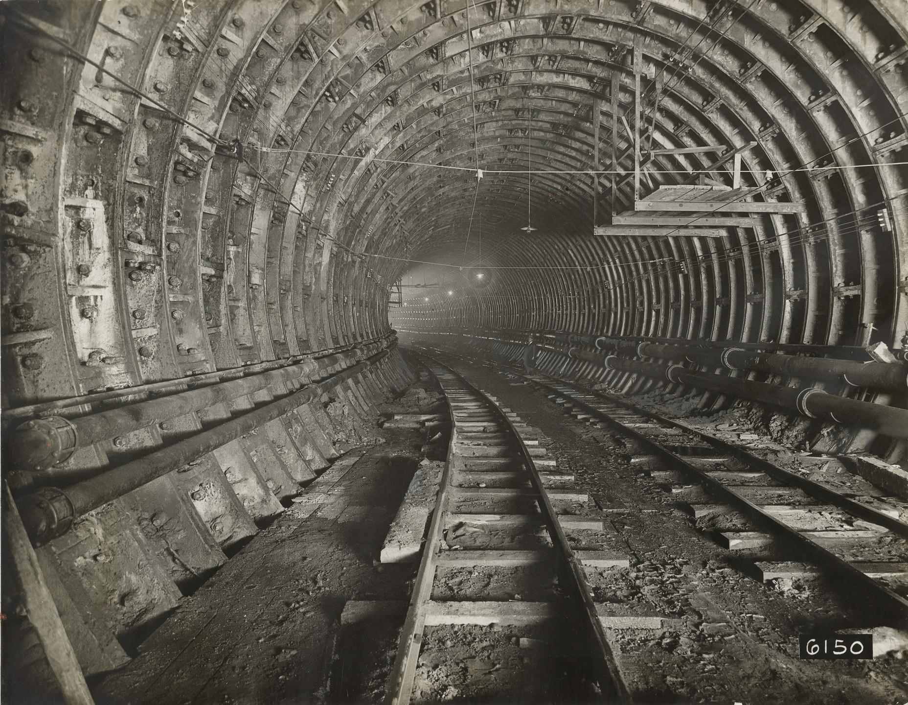 Fotograms News Photo Service, Inc.. The Inside Story of the New York-New Jersey Vehicular [Holland] Tunnel. 1924