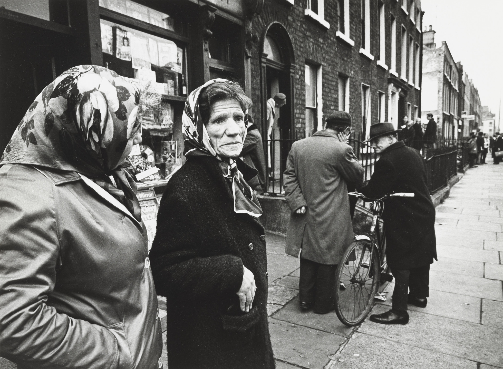 Fergus Bourke. Conversations before an Eviction. 1968
