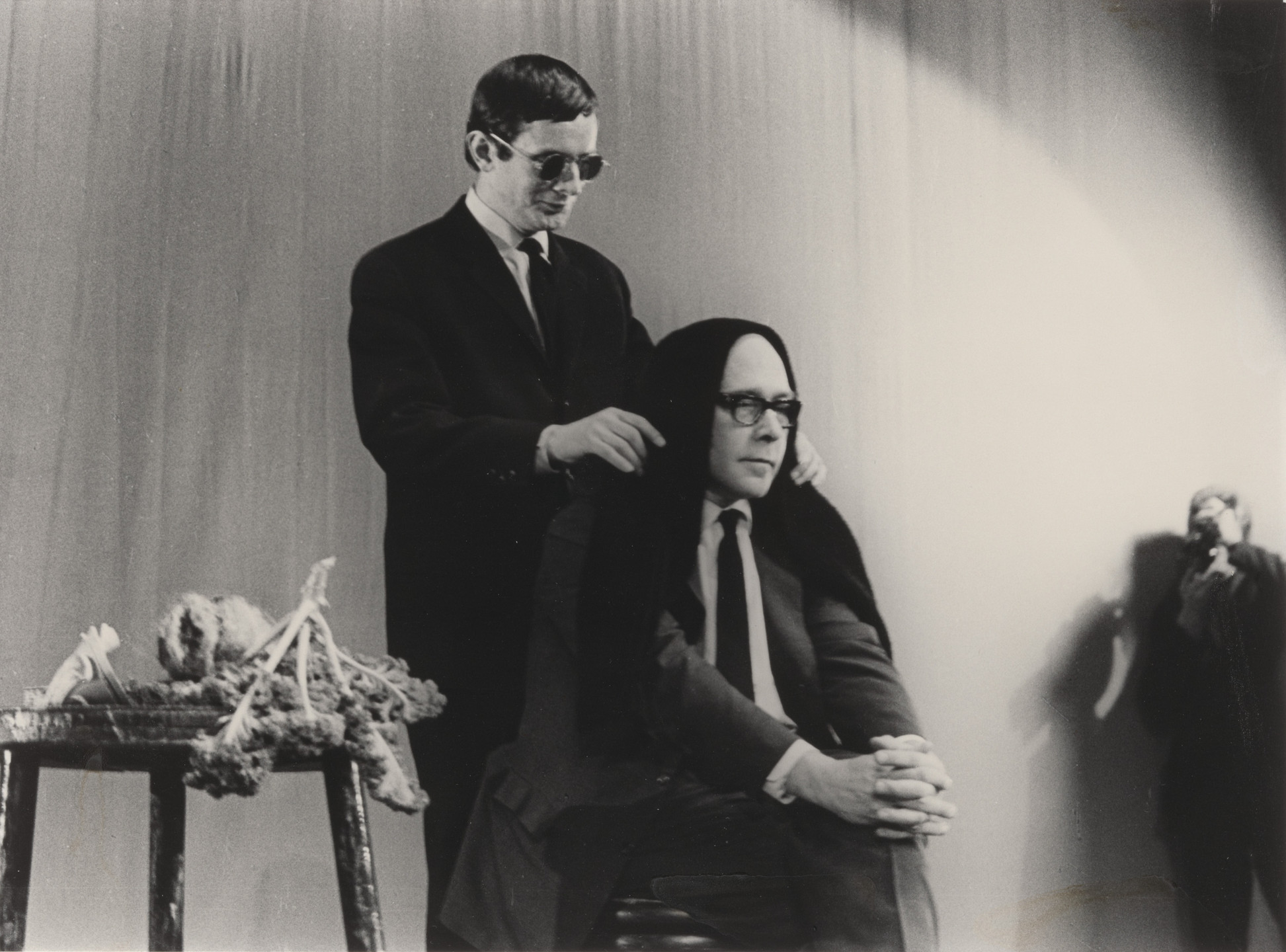 Robert Filliou. 13 Ways to Use Emmett Williams&#39; Skull, performed during Internationaal Programma/Nieuwste Muziek-Nieuwste Theater/Nieuwste Literatuur, De Kleine Komedie, Amsterdam, December 18, 1963. 1963