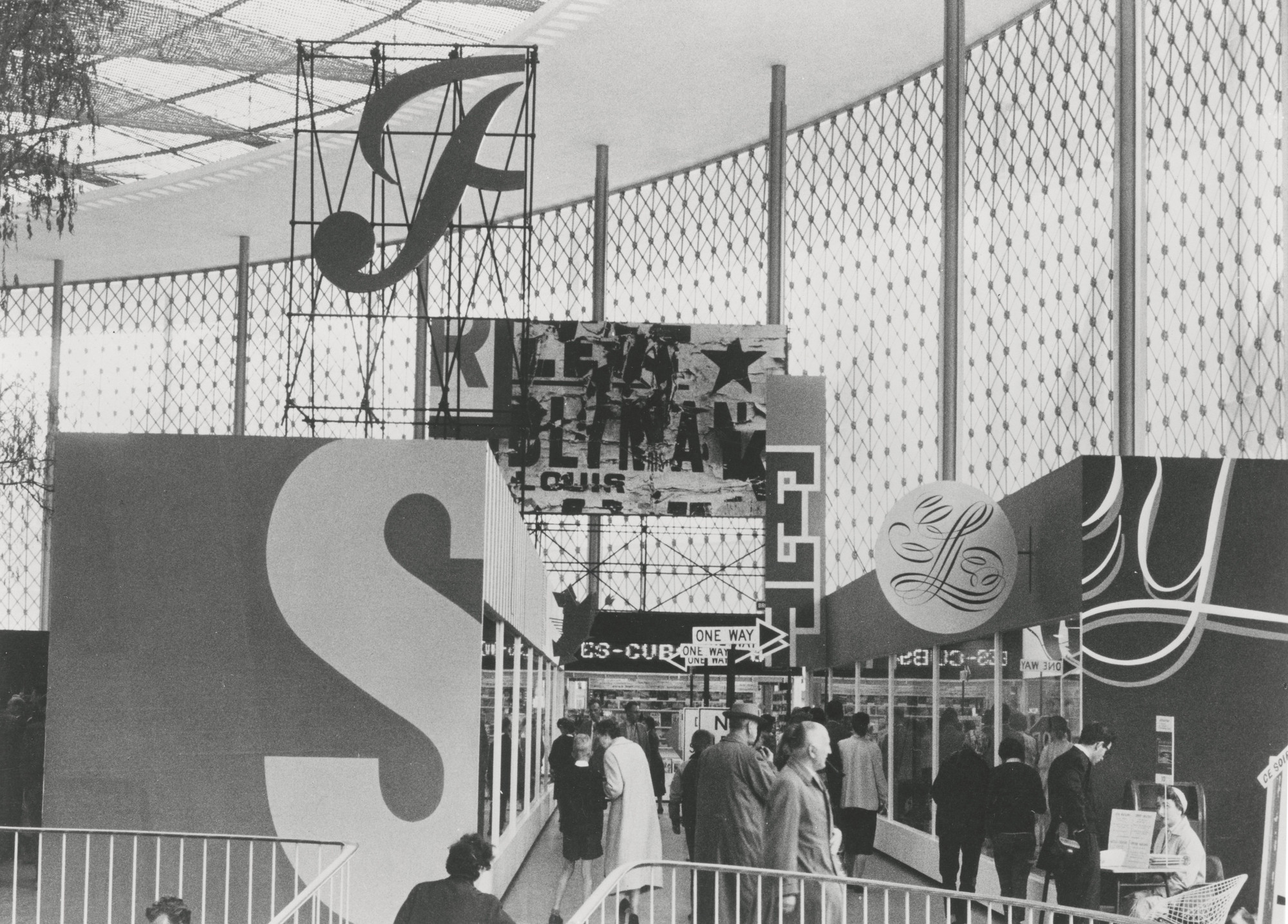 Robert Brownjohn, Ivan Chermayeff, Thomas Geismar. Brussels World Fair (View of the fair). 1958
