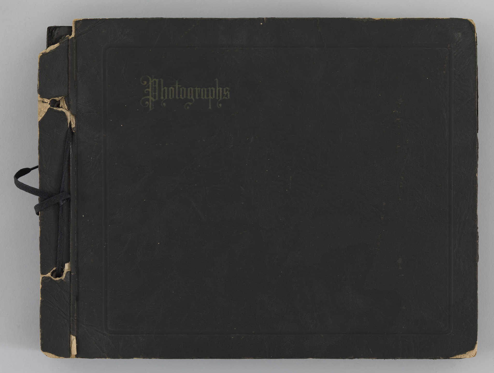 Blanche Parker. The Story of my Life and Friends as Told by Snapshots from Fourteen On. 1916-23
