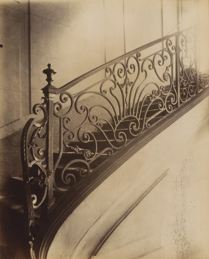 Eugène Atget. 88 Rue Bonaparte. 1905-06