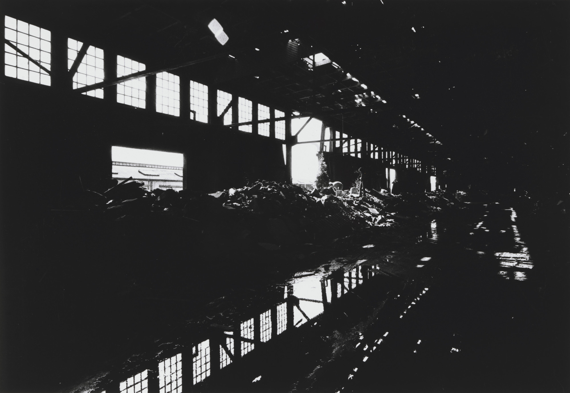 Gordon Matta-Clark, Harry Shunk, János Kender. Parked Island Barges on the Hudson. 1971