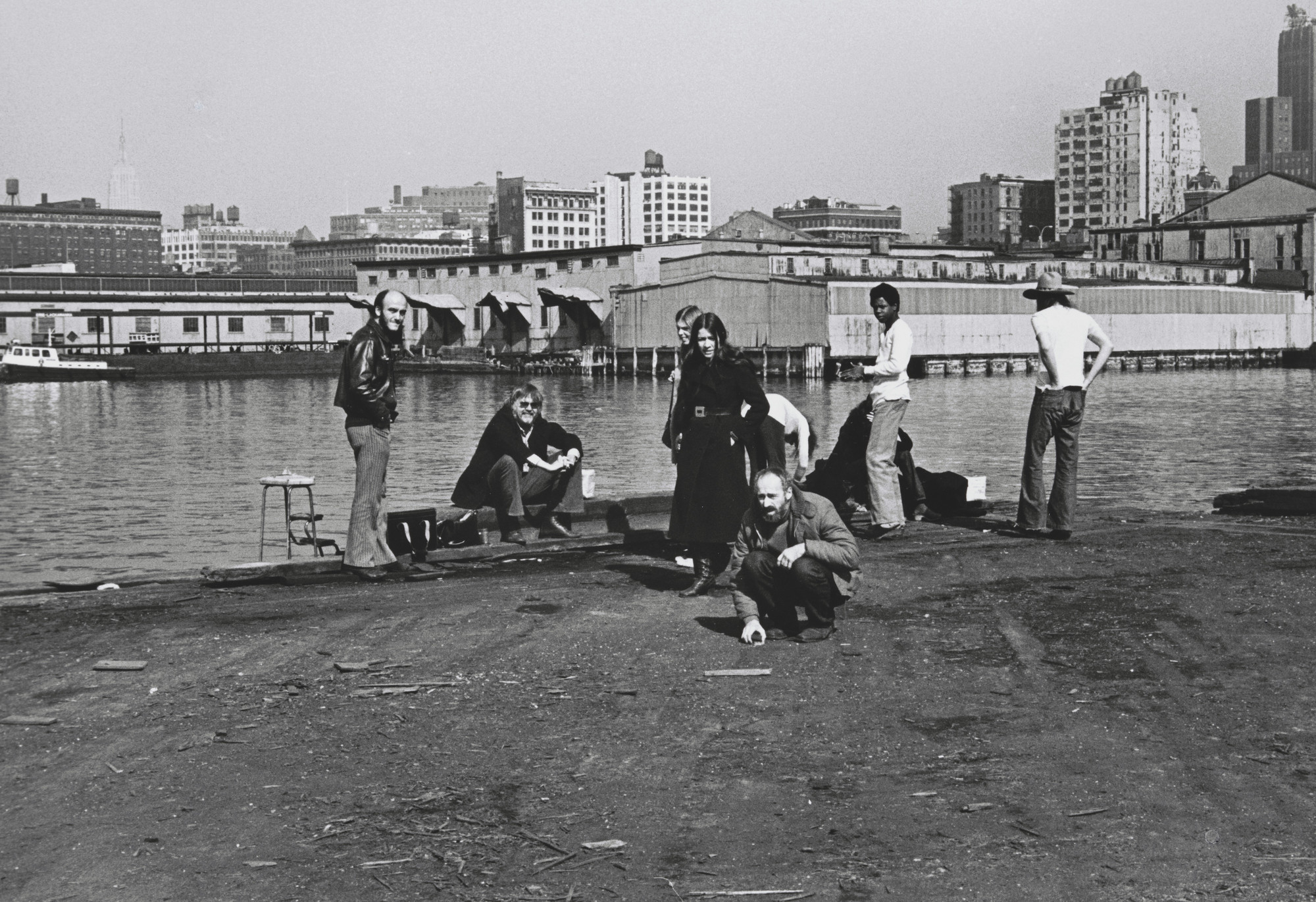 Robert Morris, Harry Shunk, János Kender. 3 Configurations in Anticipation of the Equinox Sunset. 1971