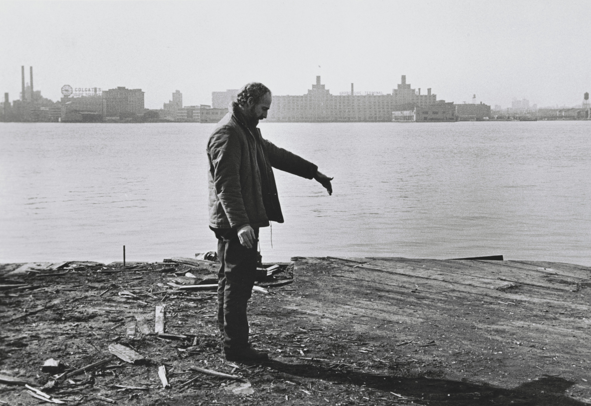 Robert Morris, Harry Shunk, János Kender. 3 Configurations in Anticipation of the Equinox Sunset. 1971