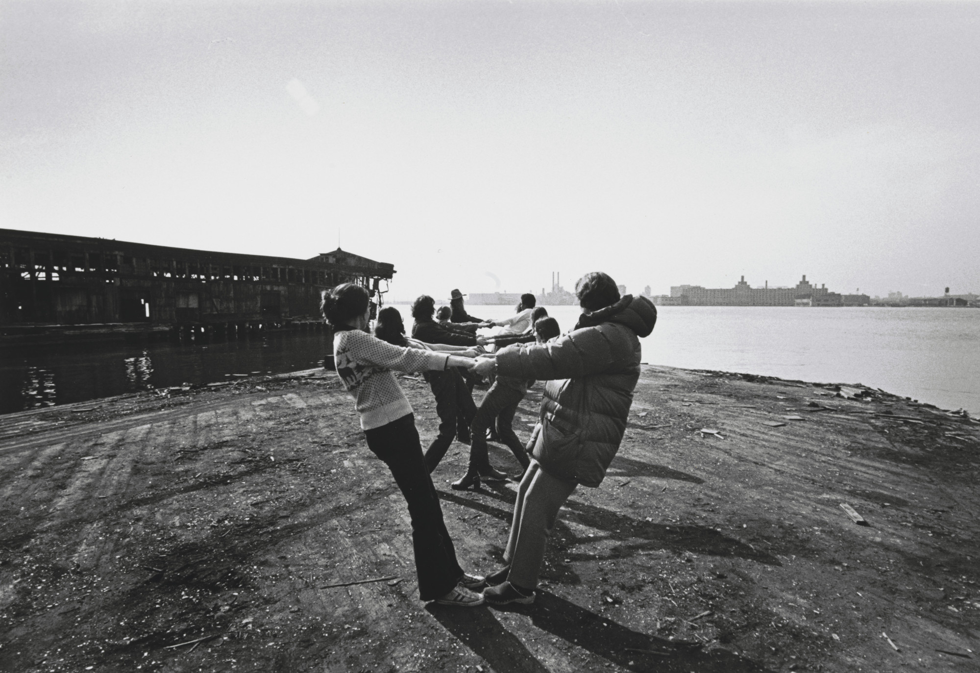 Robert Morris, Harry Shunk, János Kender. 3 Configurations in Anticipation of the Equinox Sunset. 1971