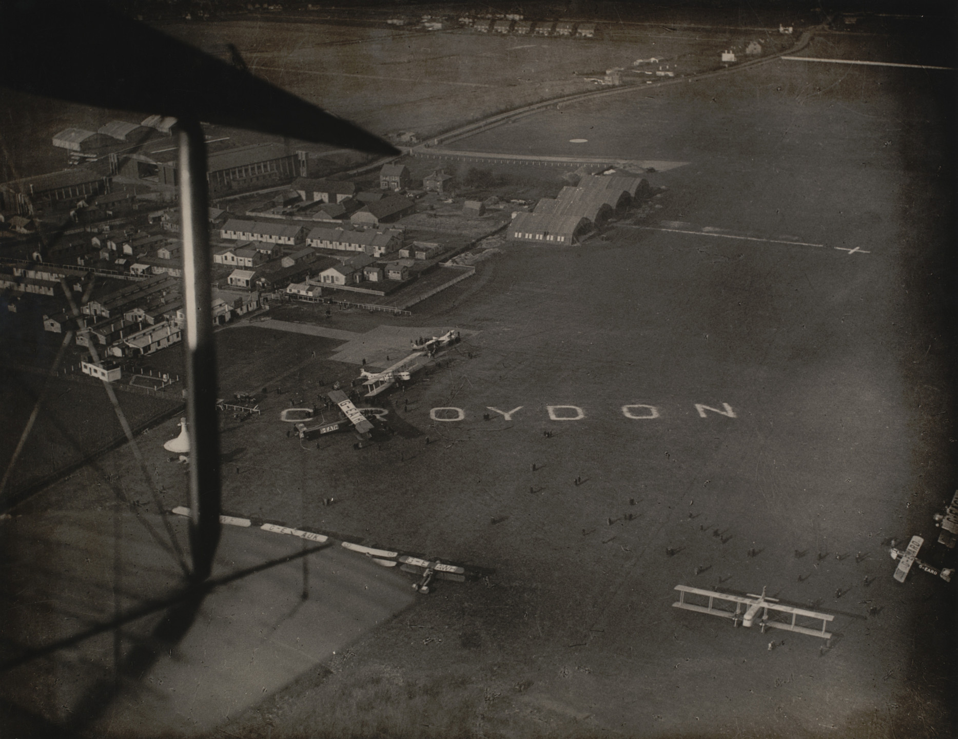 Unidentified photographer. London Terminal Aerodrome, Croydon. 1921-22