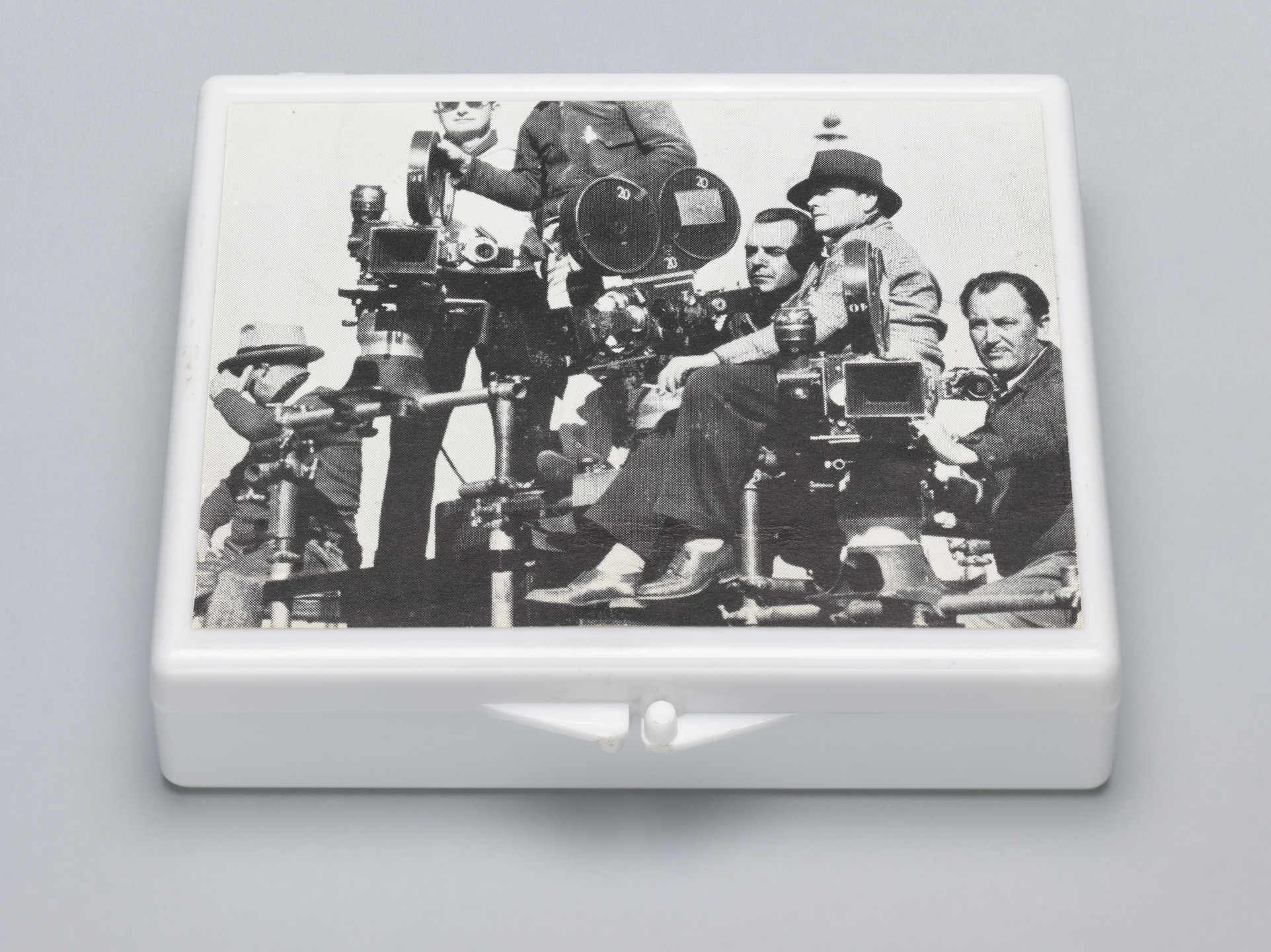 Various Artists, Eric Andersen, Ay-O, George Brecht, Dick Higgins, Joe Jones, Alison Knowles, Takehisa Kosugi, George Maciunas, Nam June Paik, Benjamin Patterson, Mieko Shiomi, Ben Vautier, Robert Watts. Fluxkit. 1965