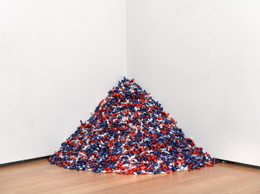Felix Gonzalez-Torres. &#34;Untitled&#34; (USA Today). 1990