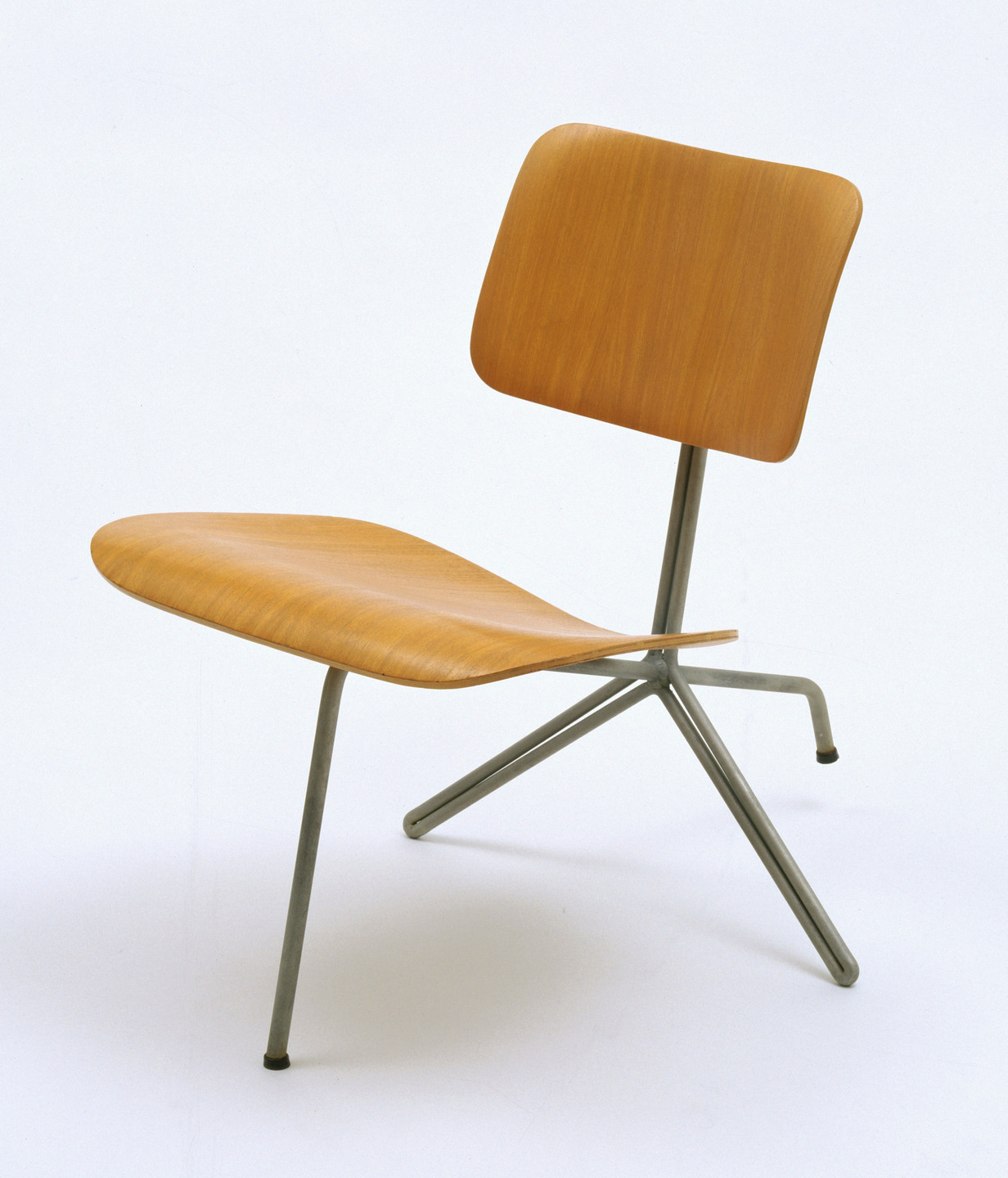 Charles Eames, Ray Eames. Tilt-Back Side Chair. c. 1944