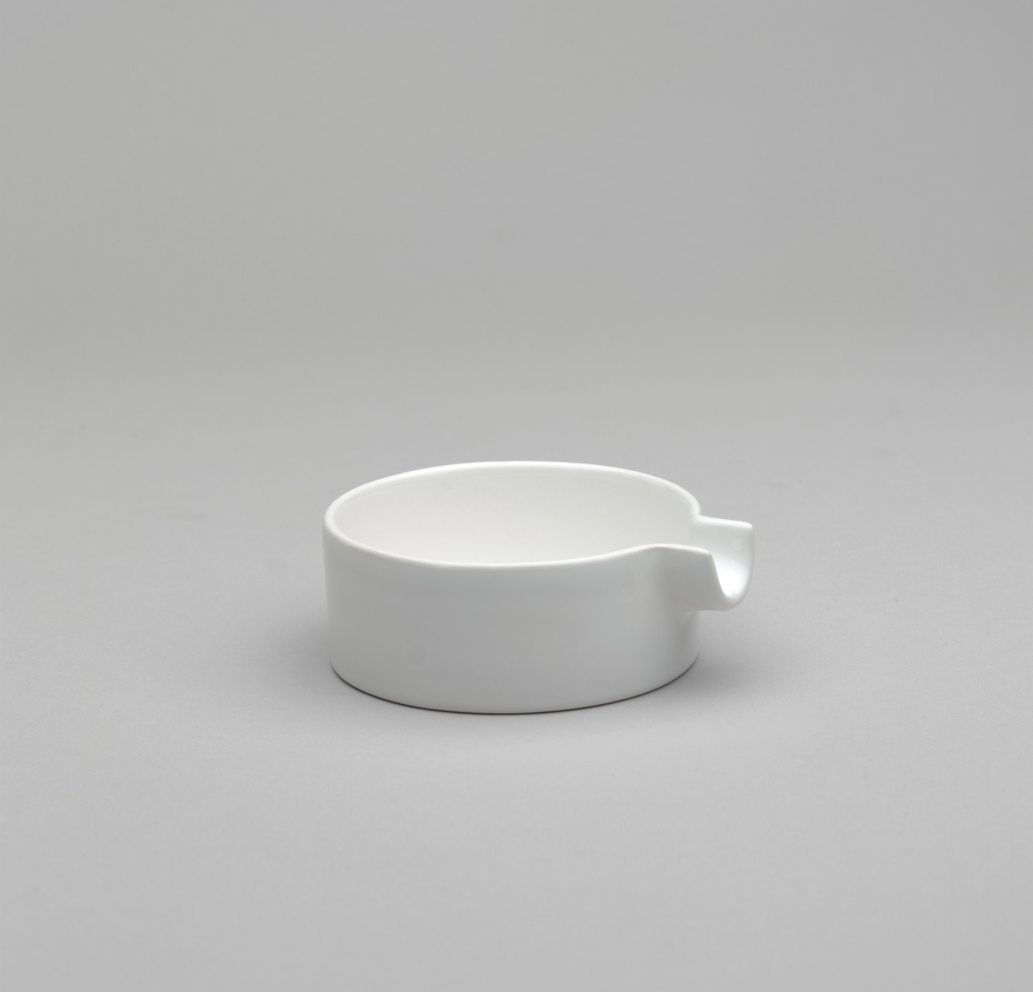Arabia, Wärtsilä Ab, Helsinki, Finland. Ashtray. 1950s