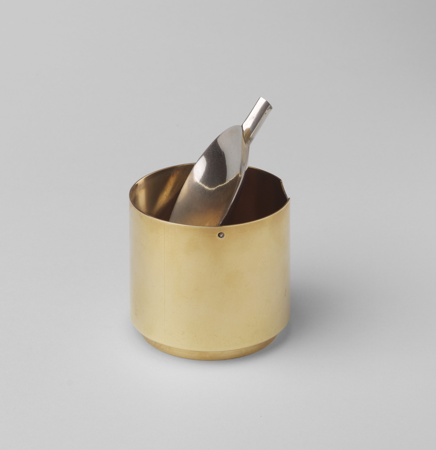 Marianne Brandt. Ashtray. 1924