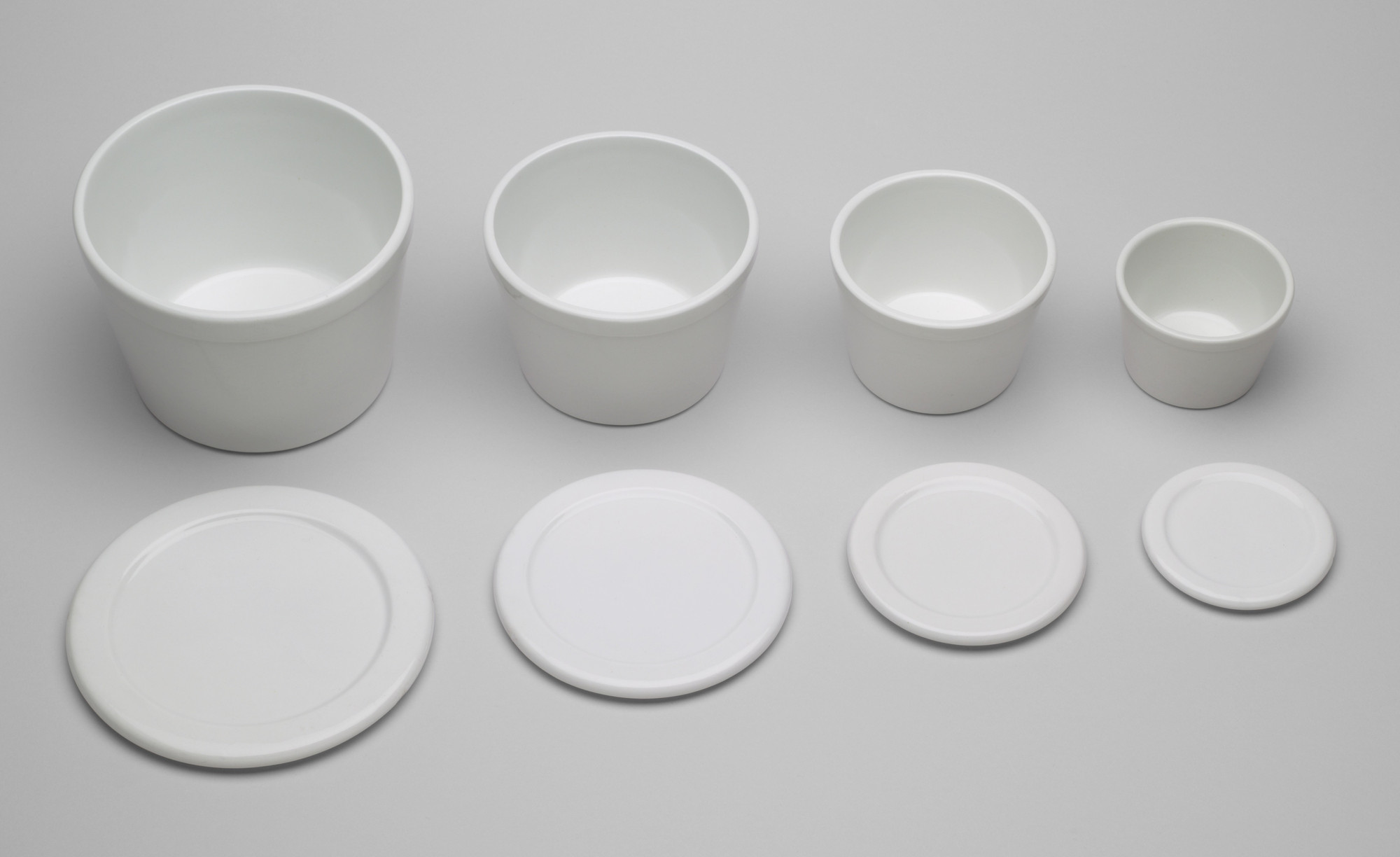 Arabia, Wärtsilä Ab, Helsinki, Finland. Covered Nesting Storage Bowls. Unknown