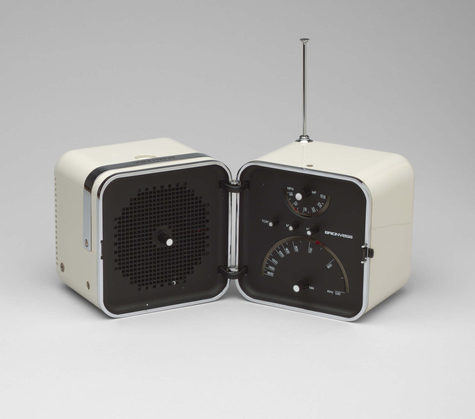 Marco Zanuso, Richard Sapper. Radio (model TS 502). 1963
