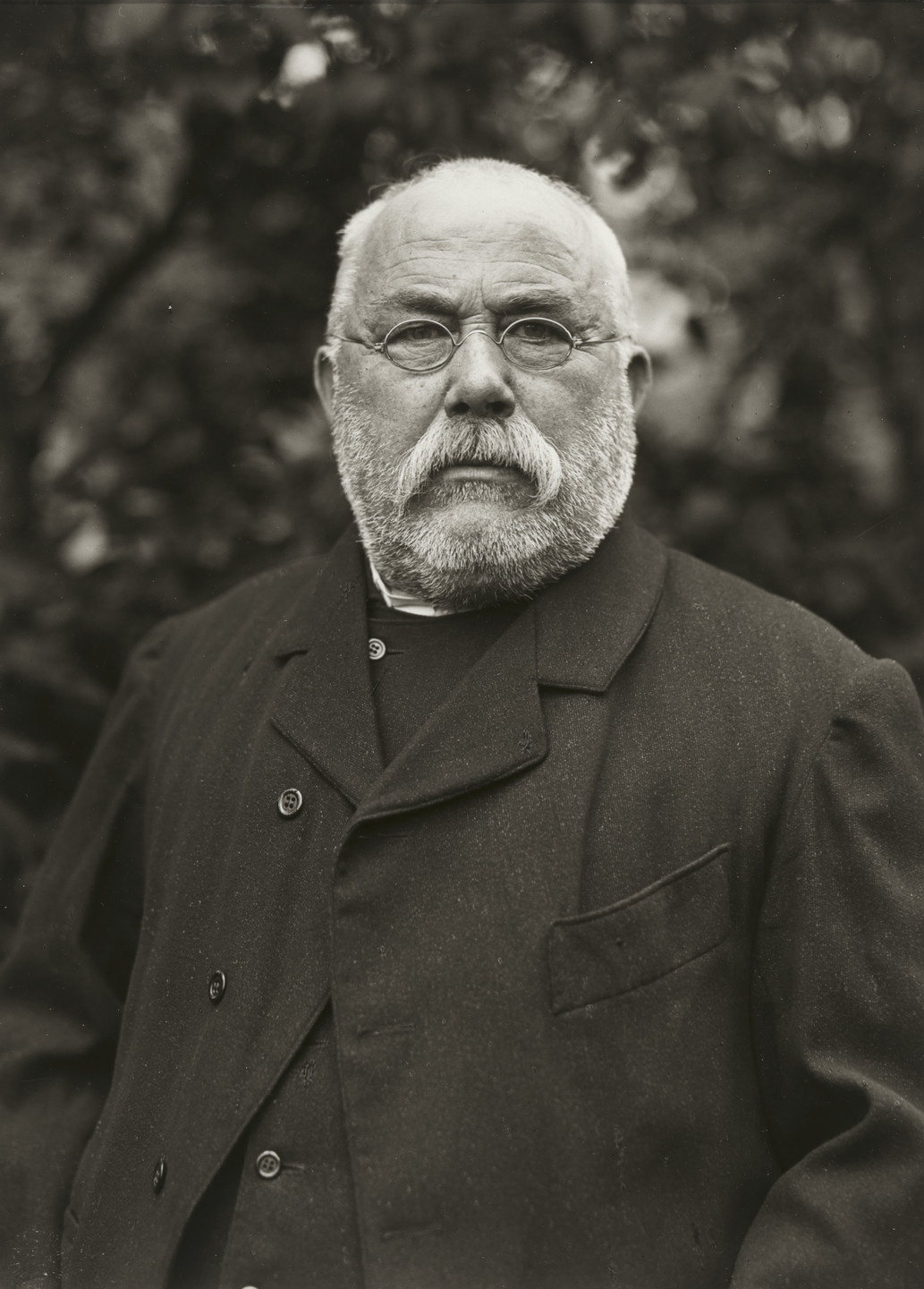 August Sander. Blacksmith. 1913