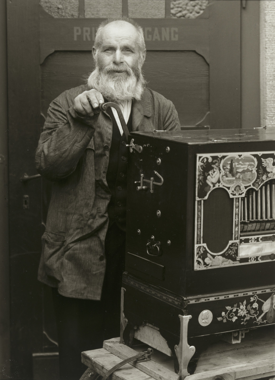 August Sander. Organ Grinder. 1937