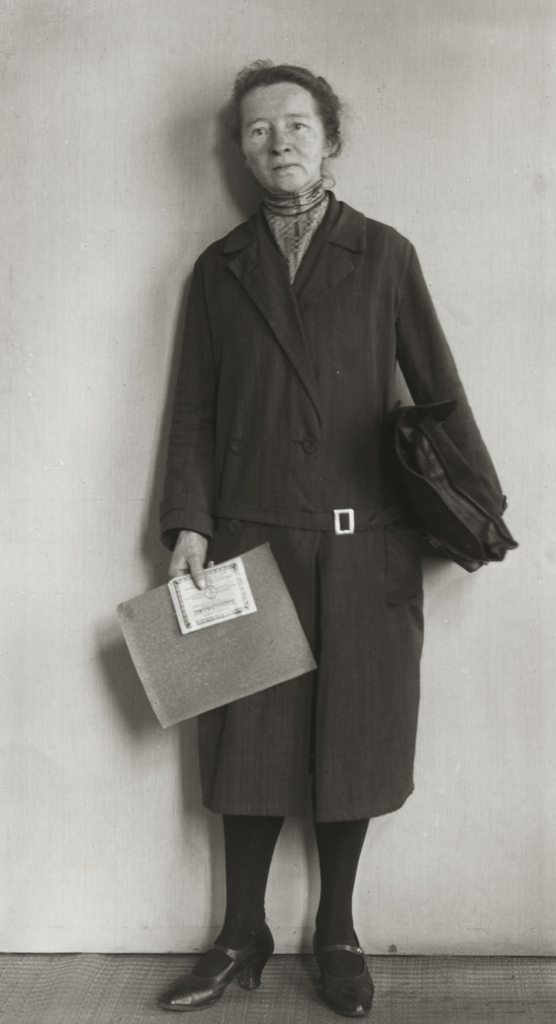 August Sander. Peddler. 1930