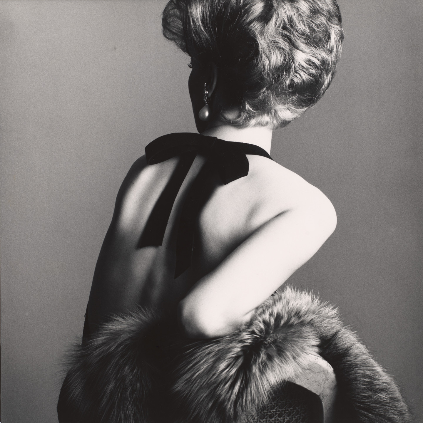 Irving Penn. Woman with Bare Back, New York. 1961