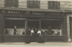 Modes - robes, Paris