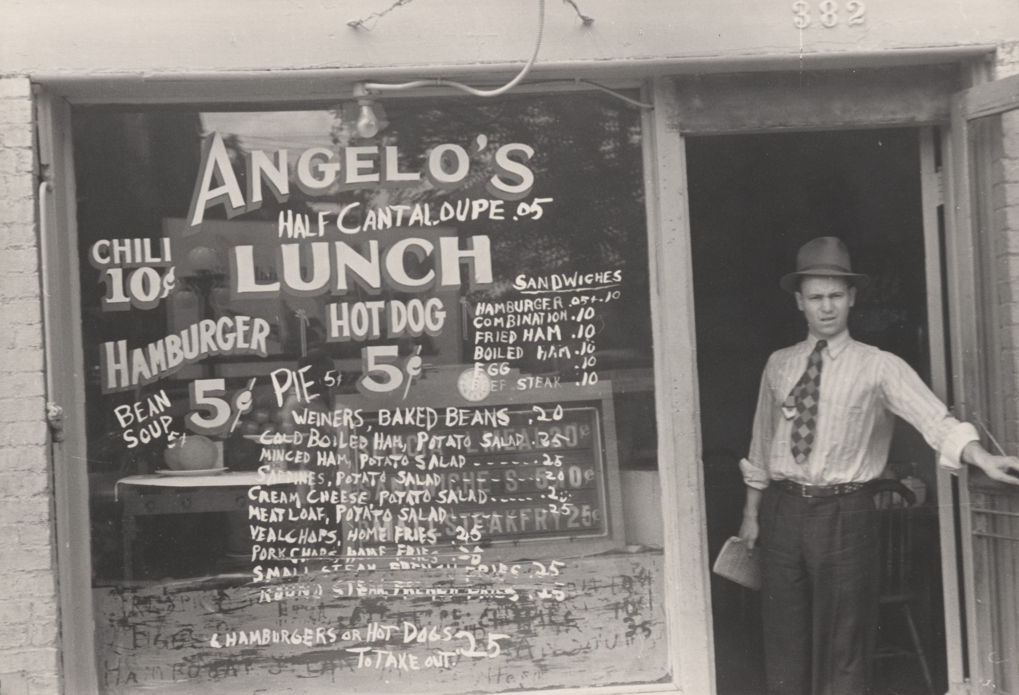 Ben Shahn. Lunchroom in Columbus, Ohio. 1938
