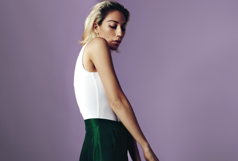 Tei Shi. Photo by Eric White