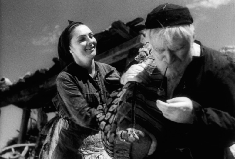 Magdanas lurja (Magdana’s Donkey). 1955. USSR. Directed by Tengiz Abuladze and Rezo Chkeidze. Courtesy of UC Berkeley Art Museum and Pacific Film Archive