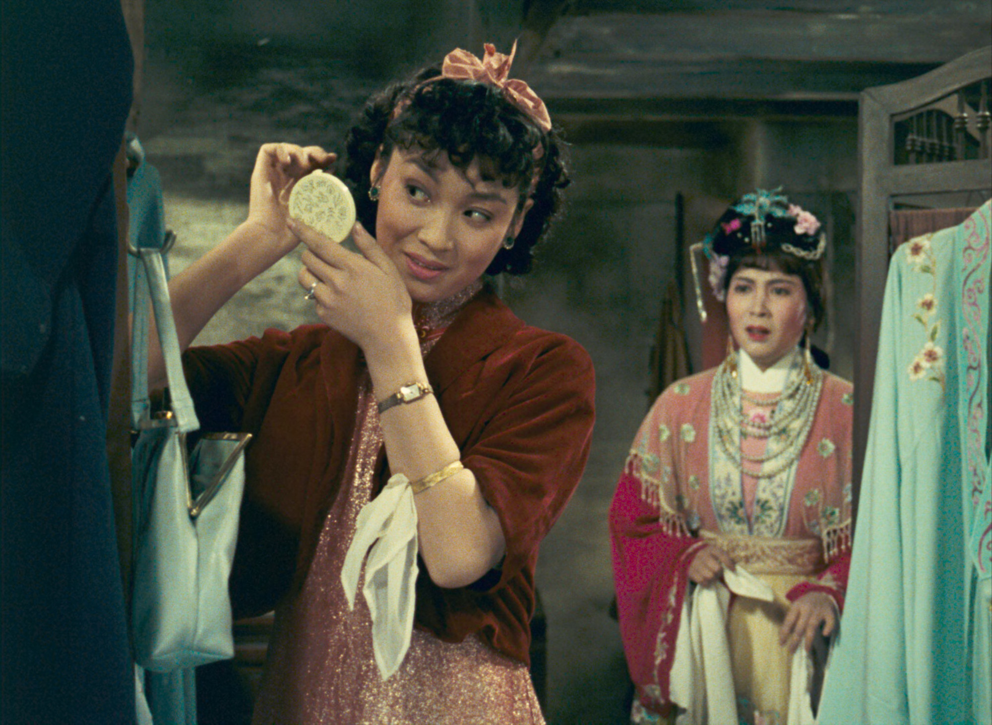 Sister stage. Чехов три сестры экранизации.