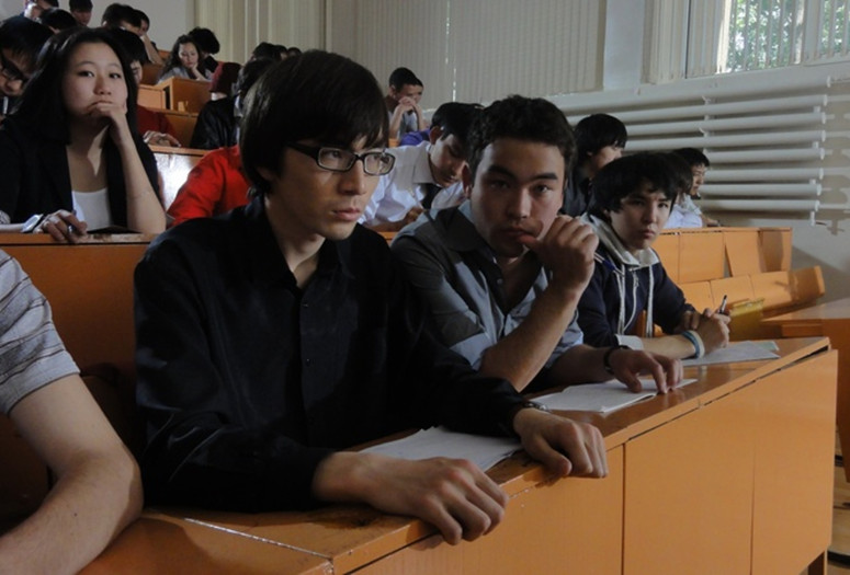 Student. 2012. Kazakhstan. Directed by Darezhan Omirbayev