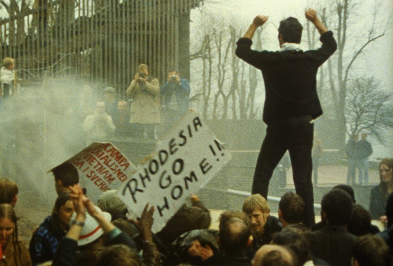 Den vita sporten (The White Game). 1968. Sweden. Directed by the documentary collective Grupp 13, incl. Roy Andersson, Bo Widerberg, Lena Ewert, and Jörgen Persson. Courtesy Swedish Film Institute