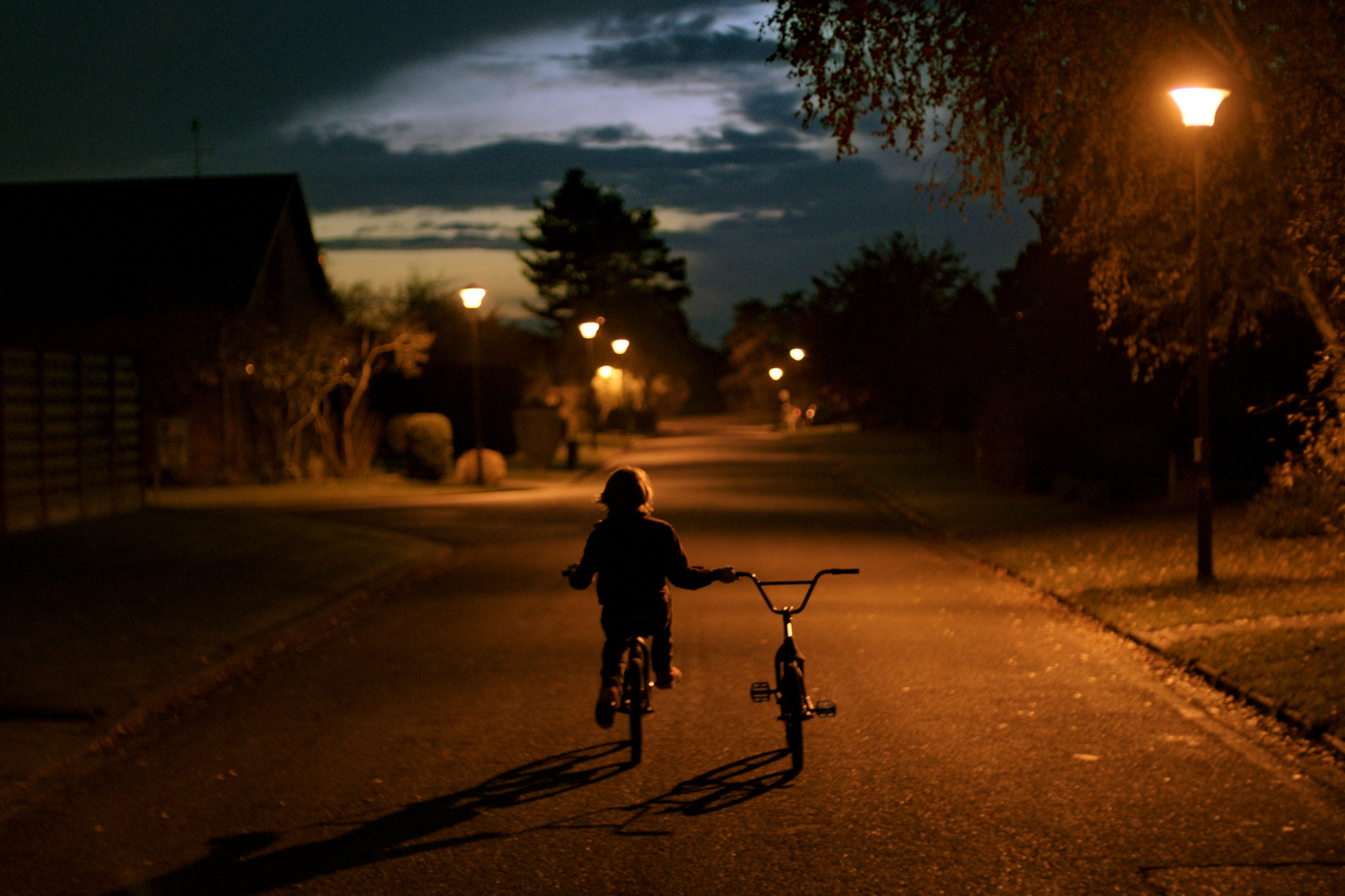 Violet. 2014. Belgium, Netherlands. Directed by Bas Devos. Images courtesy of the filmmaker