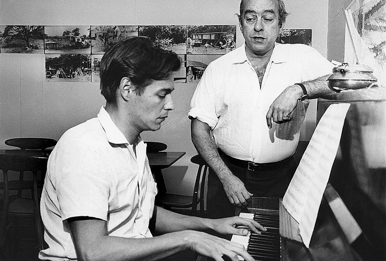 A Música Segundo Tom Jobim (The Music According to Antonio Carlos Jobim). 2012. Brazil. Directed by Nelson Pereira dos Santos, Dora Jobim. Image courtesy of Photofest